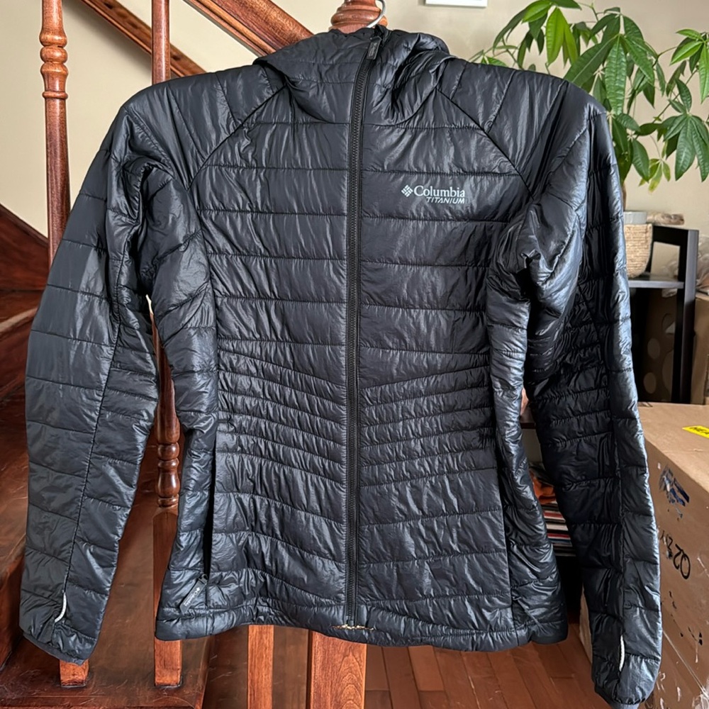 Ladies size small Columbia jacket